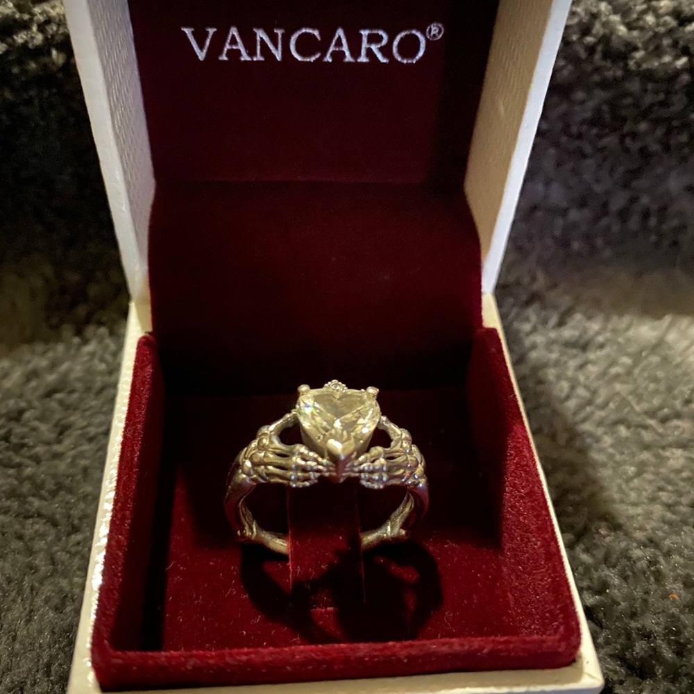 Skull Vancaro ring